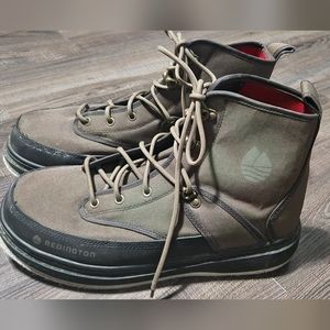 Men's Reddington wading boots size 10
